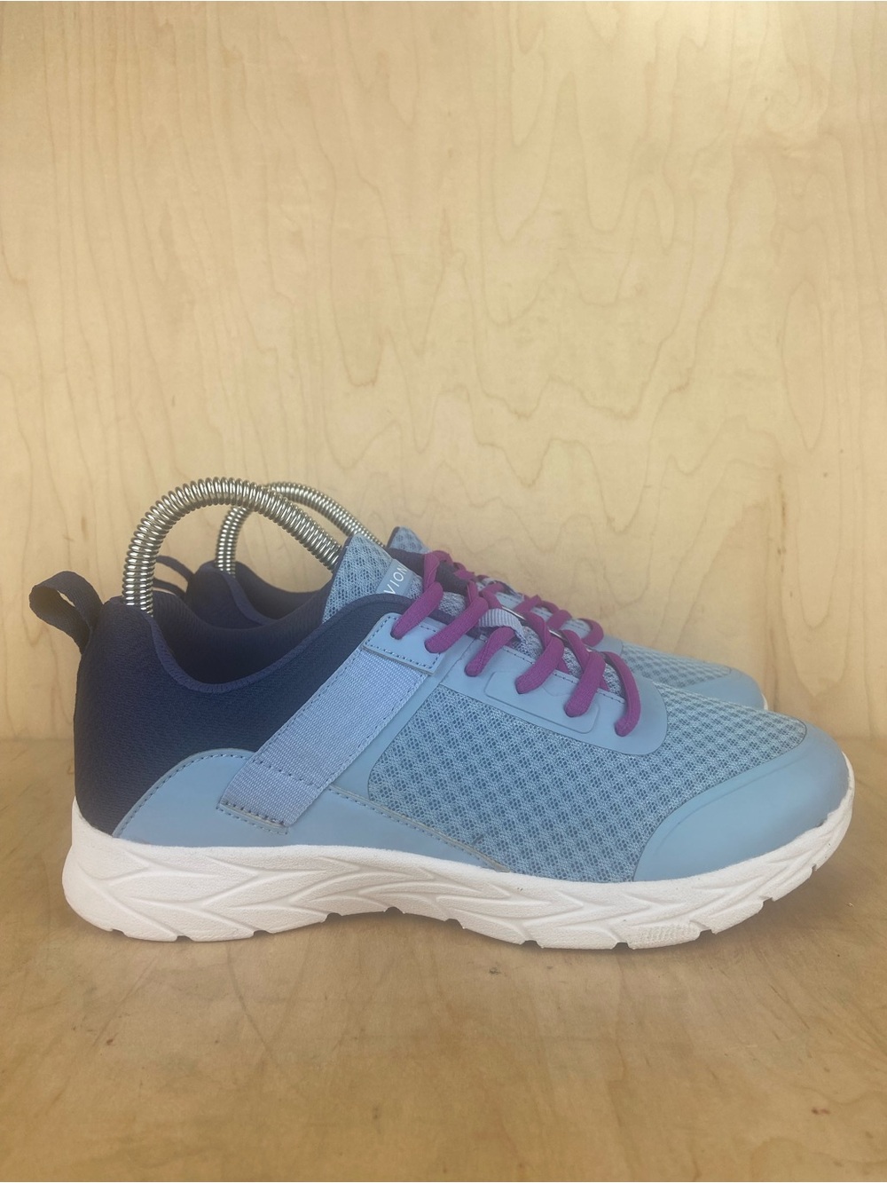 Vionic Isleah Women’s Blue Athletic Laceup Sneakers Shoes Size 7.5 Wide